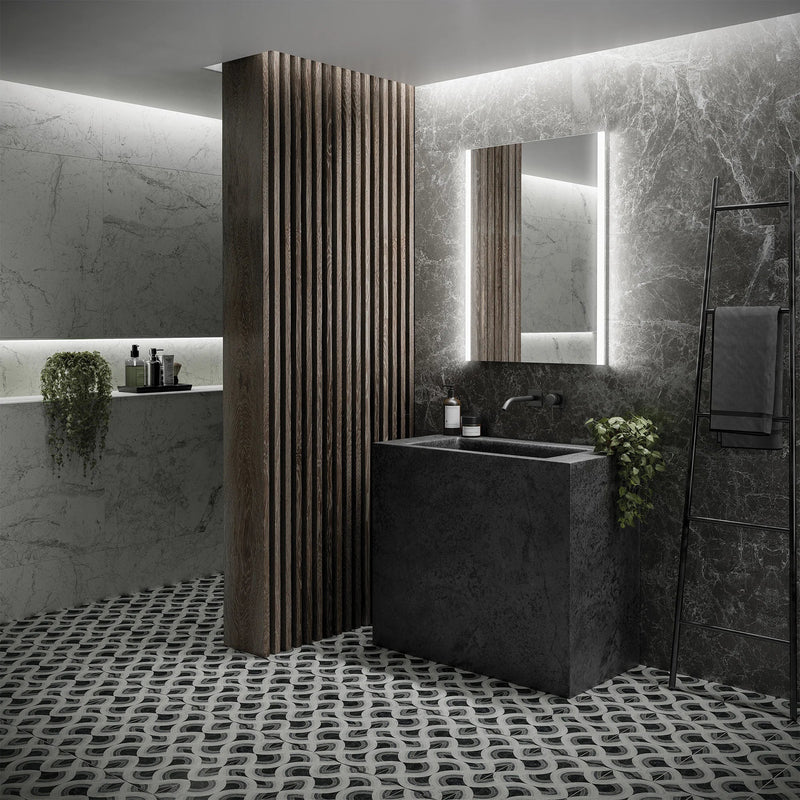 HiB Beam 60cm Sensor Operated Mirror - 79550600